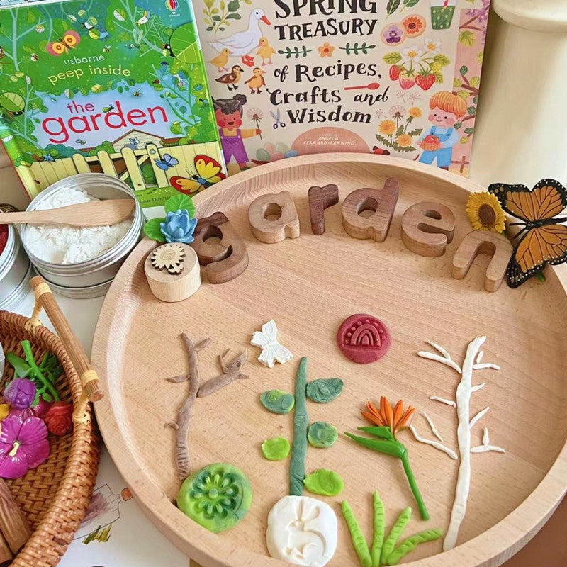 Sensory sorting tray, compartments, dimensions and Montessori fine-motor activity details