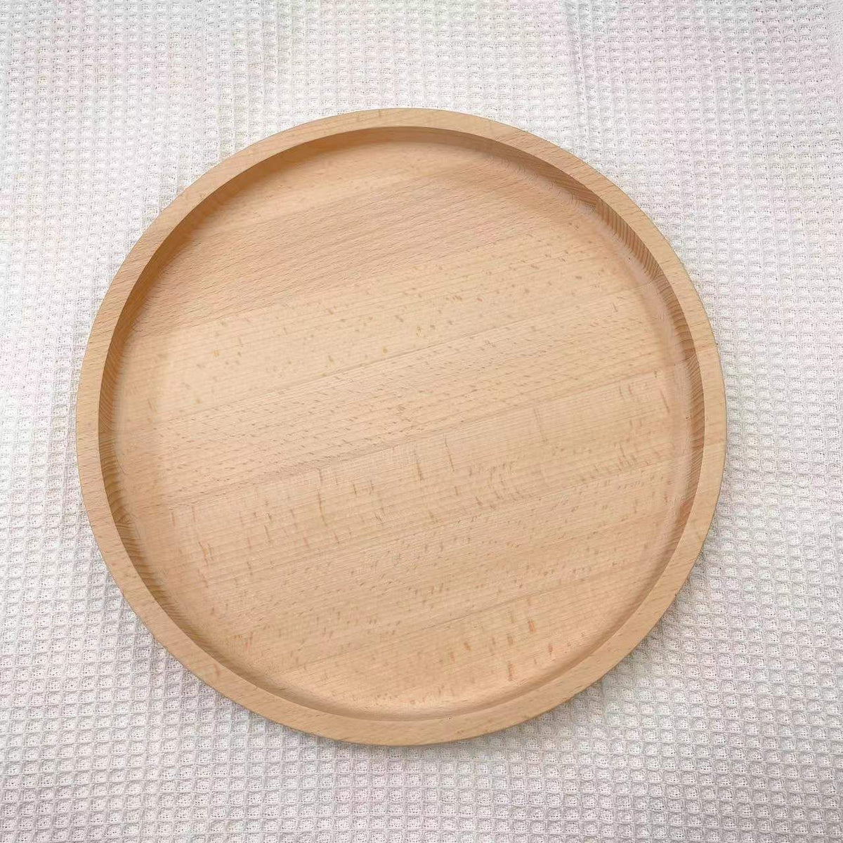 Sensory sorting tray, compartments, dimensions and Montessori fine-motor activity details