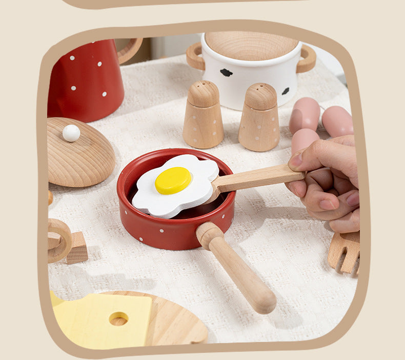 Kinmilo Wooden breakfast pretend play close up cooking a fried egg