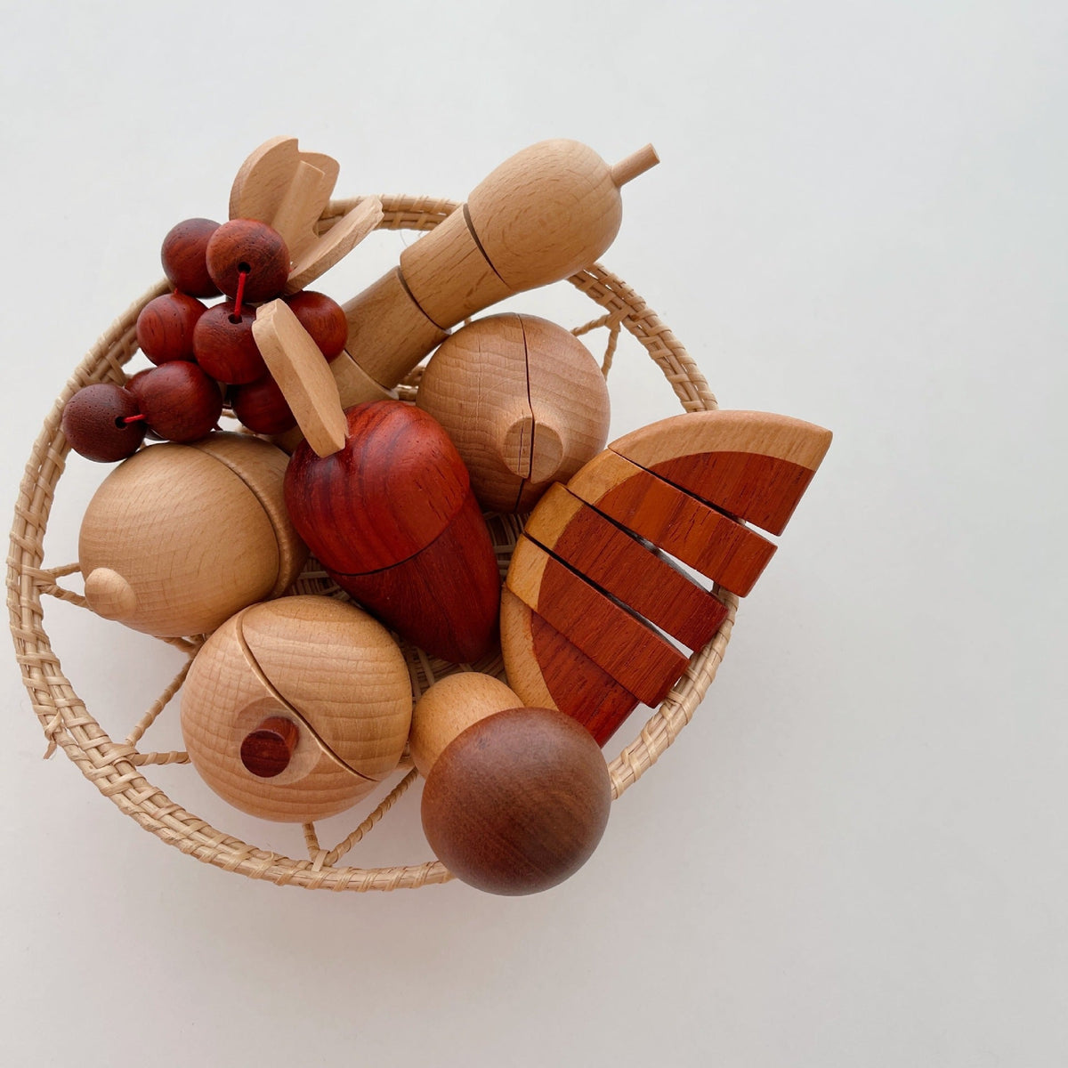 Kinmilo natural wooden play food and kitchen utensils detail 43